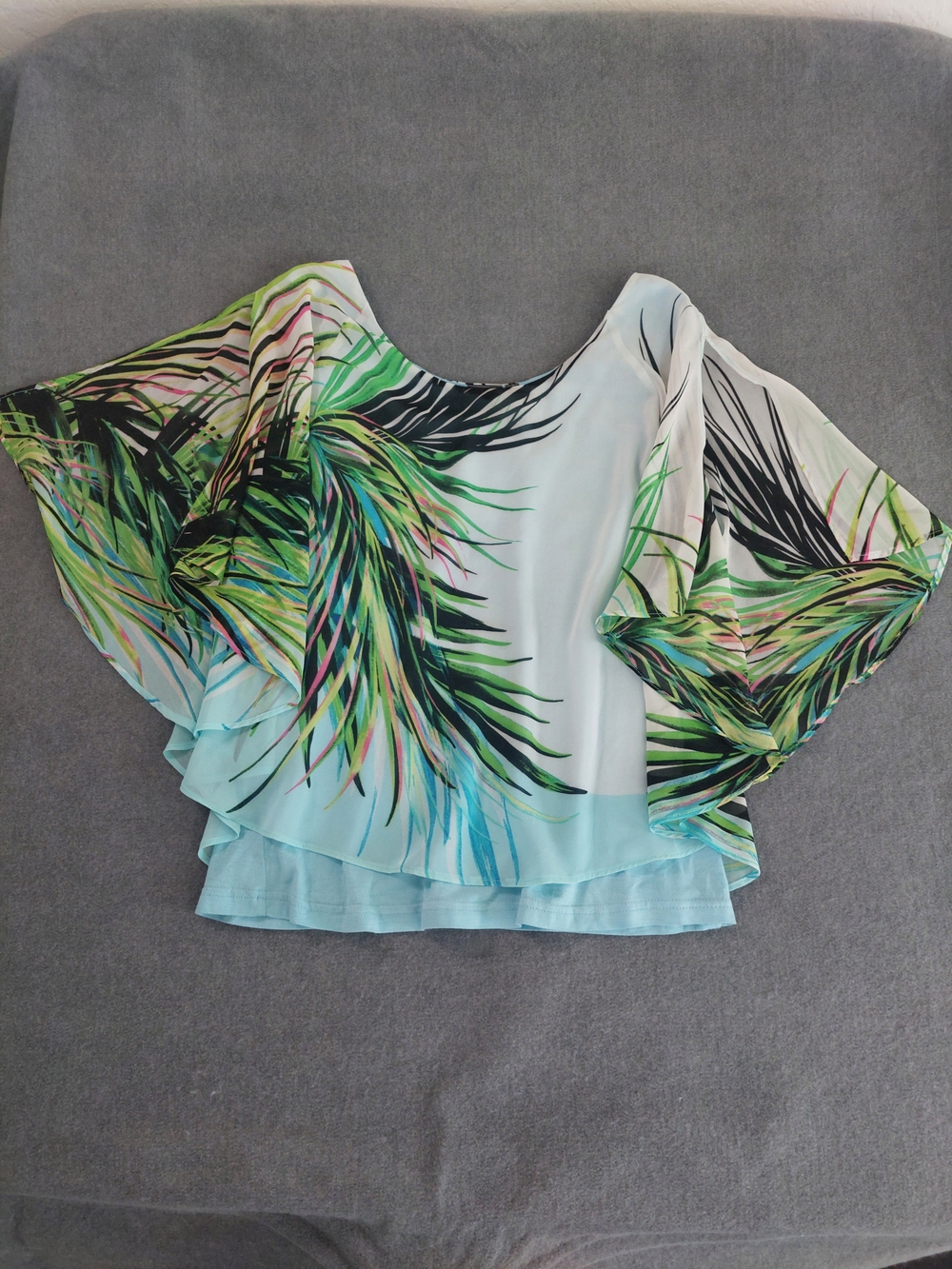 Rafaella Petite Tropical Palm Leaf Butterfly Sleeve Blouse - MP